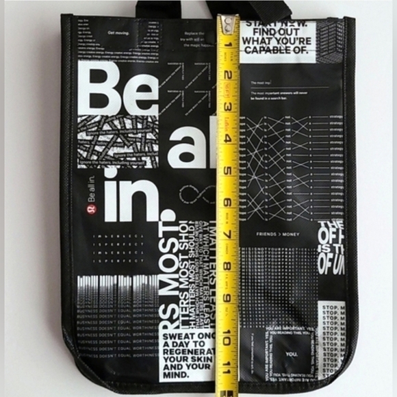 Lululemon 3 Reusable Totes Caryall  Red White Black - Picture 9 of 9